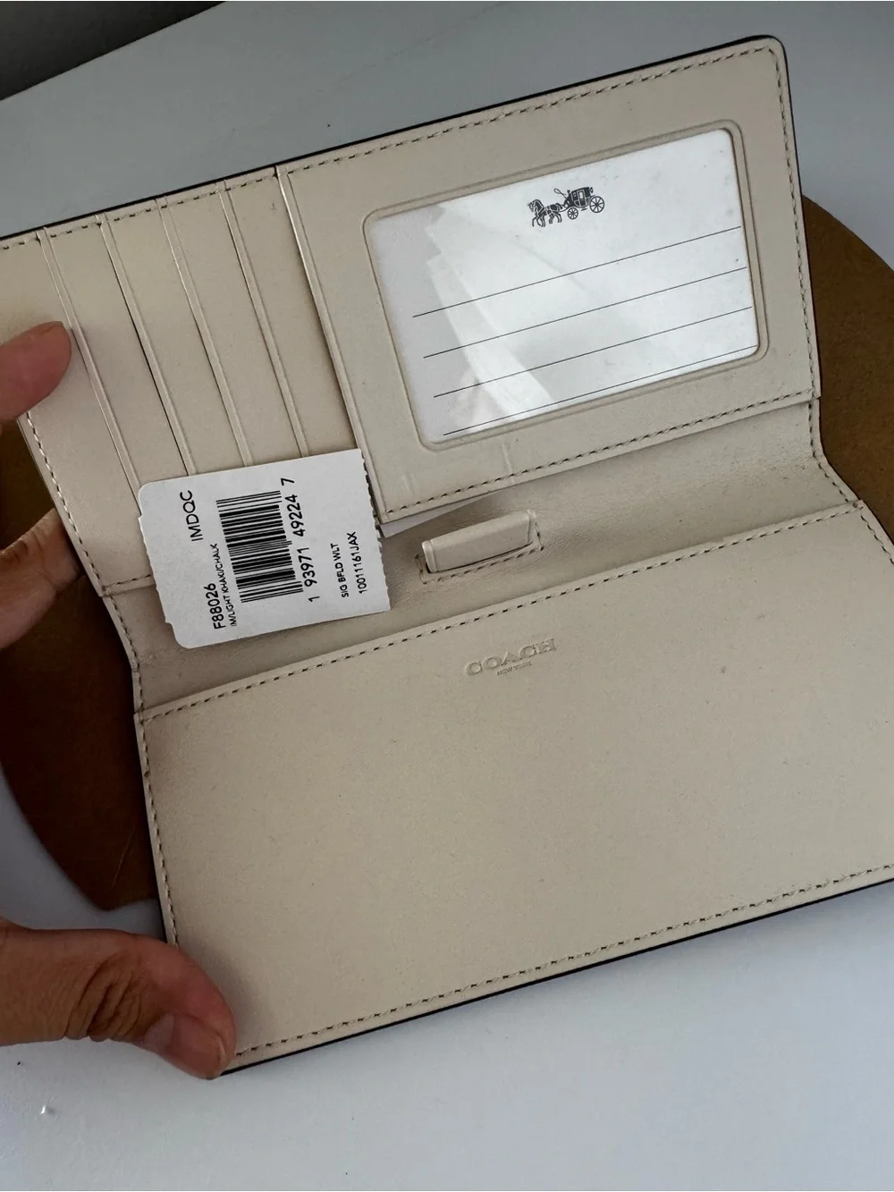 Coach Signature Continental Wallet in Khaki/Tan